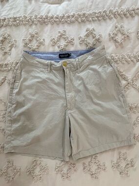 Southern Marsh Men's Light Khaki Flat-Front Shorts